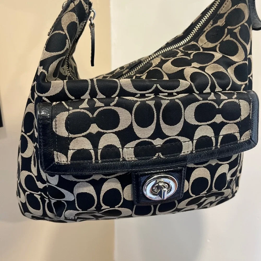 Coach Signature Canvas Hobo Bag Black Grey Turnlock Shoulder Bag F19232